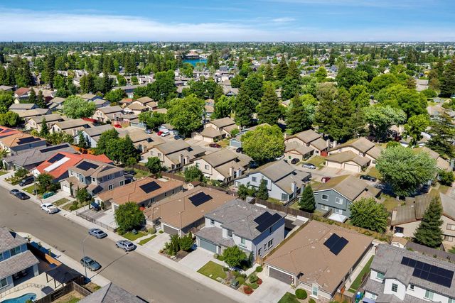 1952 Roualt Way, Lodi, CA 95242