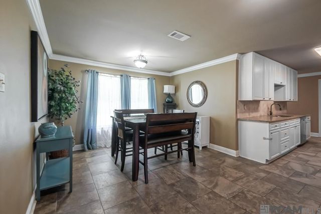 23717 Hoo Shoo Too Rd, Baton Rouge, LA 70817