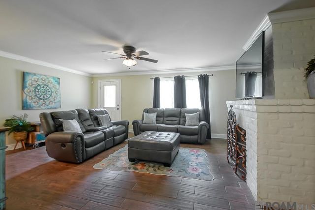 23717 Hoo Shoo Too Rd, Baton Rouge, LA 70817
