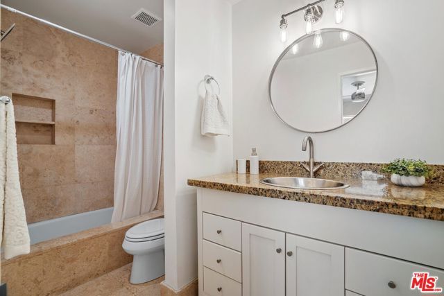 11959 Dorothy Street 2, Los Angeles, CA 90049