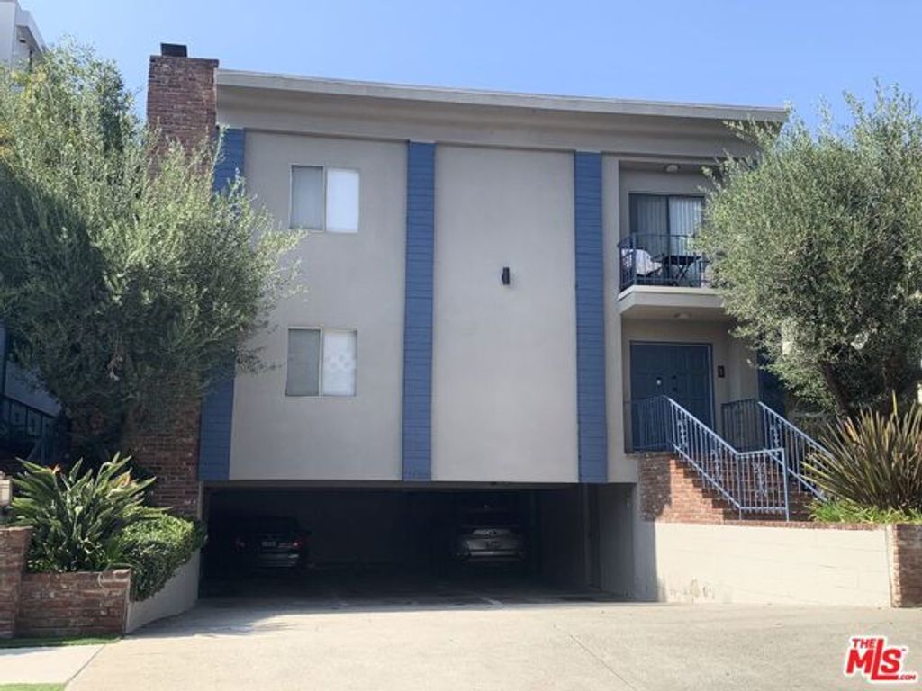 11959 Dorothy Street 2, Los Angeles, CA 90049