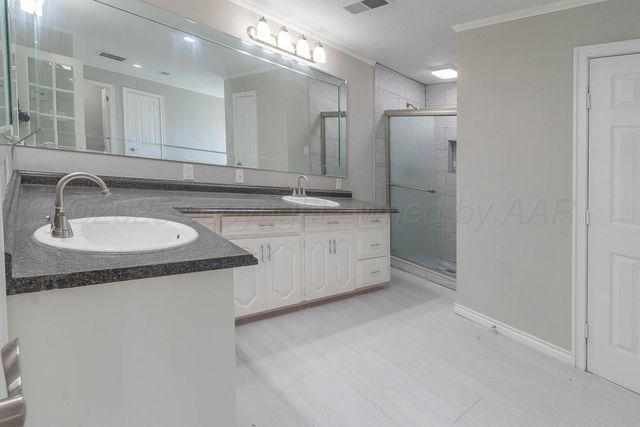 1206 N CHRISTINE Street, Pampa, TX 79065