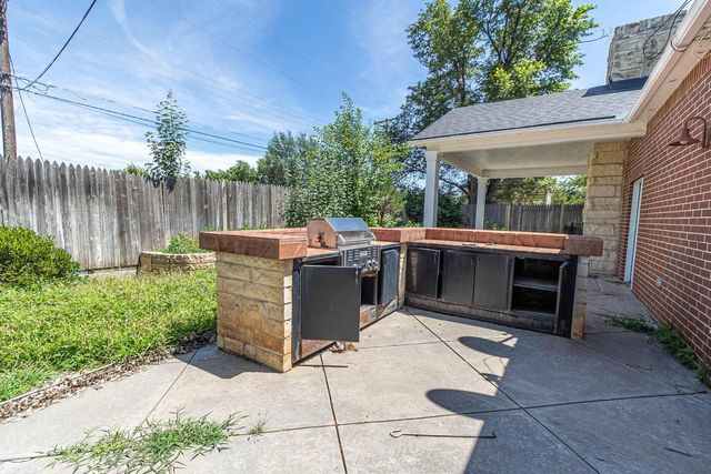 1206 N CHRISTINE Street, Pampa, TX 79065