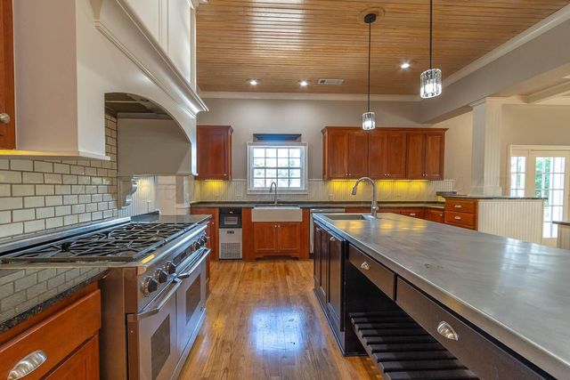 1206 N CHRISTINE Street, Pampa, TX 79065