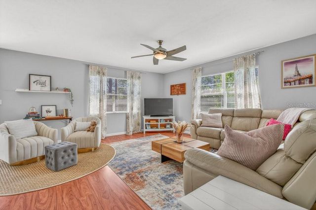 2715 NW 104TH COURT 4, Gainesville, FL 32606