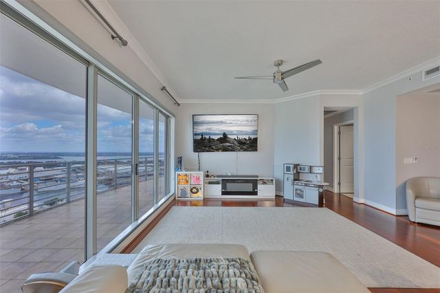 1209 E CUMBERLAND AVENUE 2404, Tampa, FL 33602