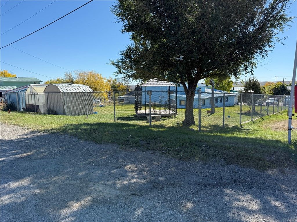 160 3rd Street NW, Harlowton, MT 59036 photo 4