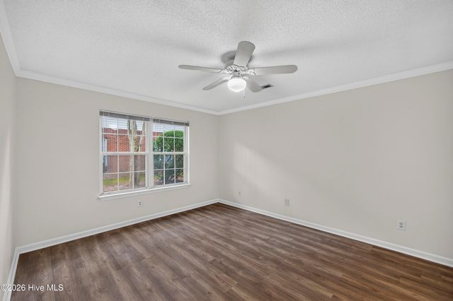 1402 Willoughby Park Court Unit 2, Wilmington, NC 28412