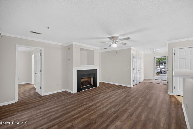 1402 Willoughby Park Court Unit 2, Wilmington, NC 28412