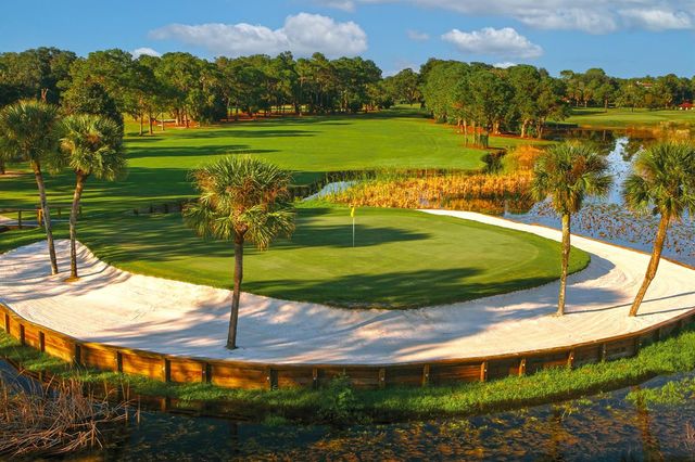 103 CAMINO REAL BOULEVARD, Howey In The Hills, FL 34737