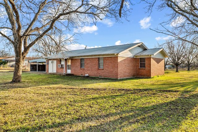 508 Fannin Street, Millsap, TX 76066