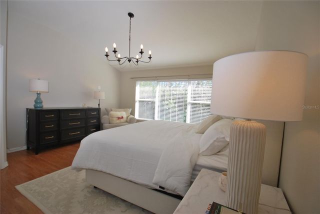 11251 WINDSOR PLACE CIRCLE, Tampa, FL 33626