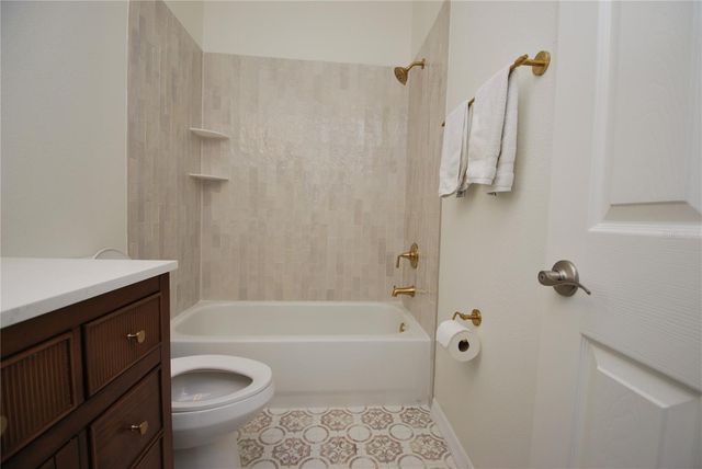 11251 WINDSOR PLACE CIRCLE, Tampa, FL 33626