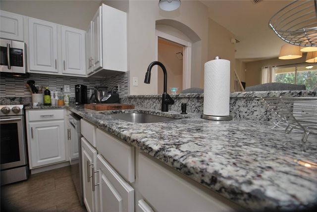 11251 WINDSOR PLACE CIRCLE, Tampa, FL 33626