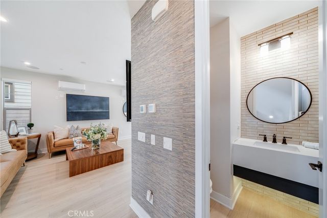 244 Abacus, Irvine, CA 92618