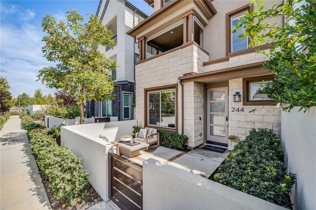 244 Abacus, Irvine, CA 92618
