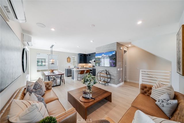 244 Abacus, Irvine, CA 92618