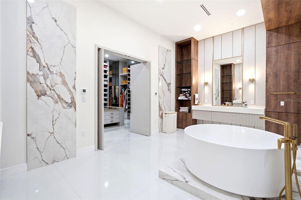 Image 30 of property listing at 3857 S STILLWOOD LANE, Lake Mary, FL 32746