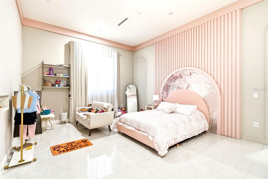 Image 34 of property listing at 3857 S STILLWOOD LANE, Lake Mary, FL 32746