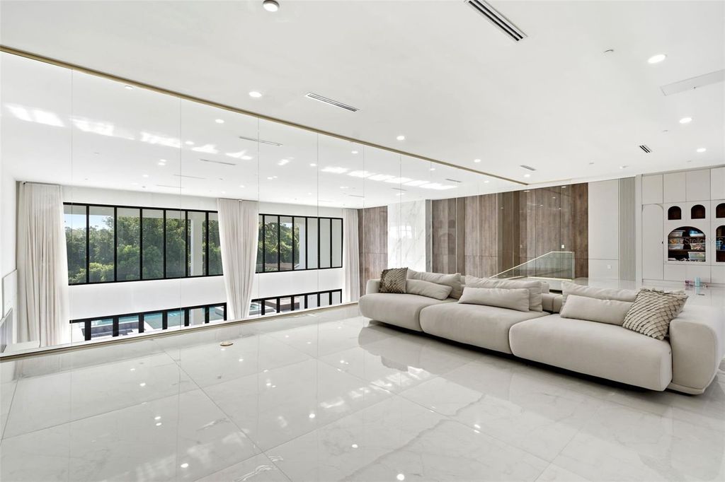 Image 42 of property listing at 3857 S STILLWOOD LANE, Lake Mary, FL 32746