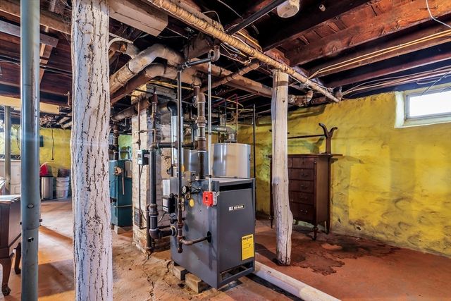 144 A St, Lowell, MA 01851