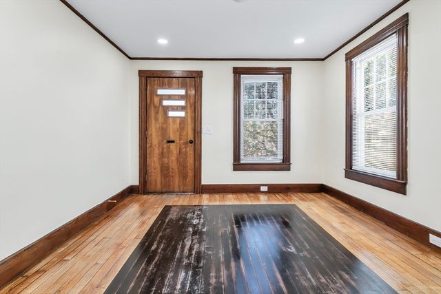 144 A St, Lowell, MA 01851