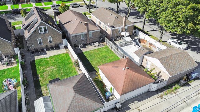 6105 S Moody Street, Chicago, IL 60638