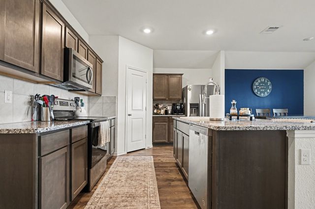 709 Meadow Creek Lane, Josephine, TX 75189