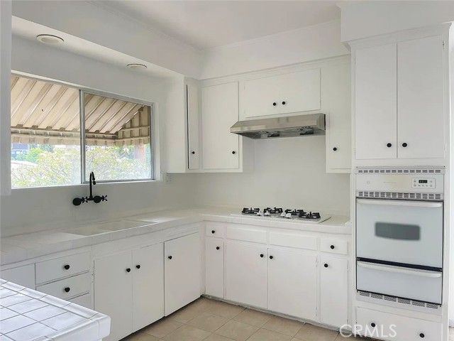 3733 Bostwick St, East Los Angeles, CA 90063