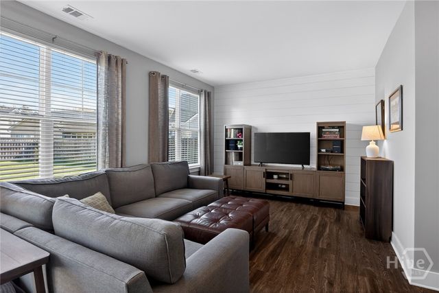 188 Whitaker Way N, Richmond Hill, GA 31324