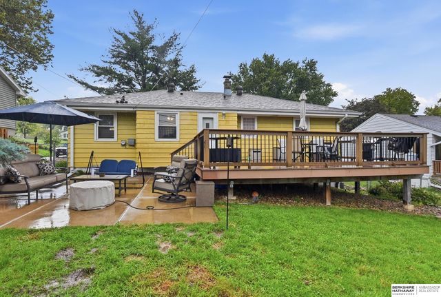 3217 Cornhusker Drive, Omaha, NE 68124