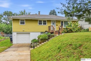 3217 Cornhusker Drive, Omaha, NE 68124