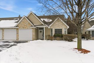 5265 141st Street N, Hugo, MN 55038