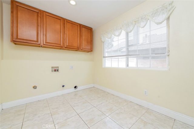 10530 Newville Avenue, Downey, CA 90241