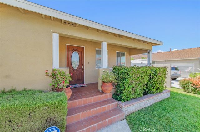 10530 Newville Avenue, Downey, CA 90241