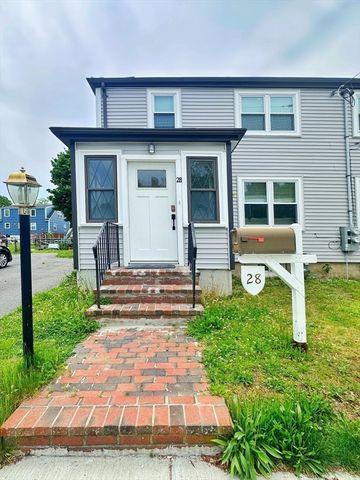28 Arnold St 28, Quincy, MA 02169