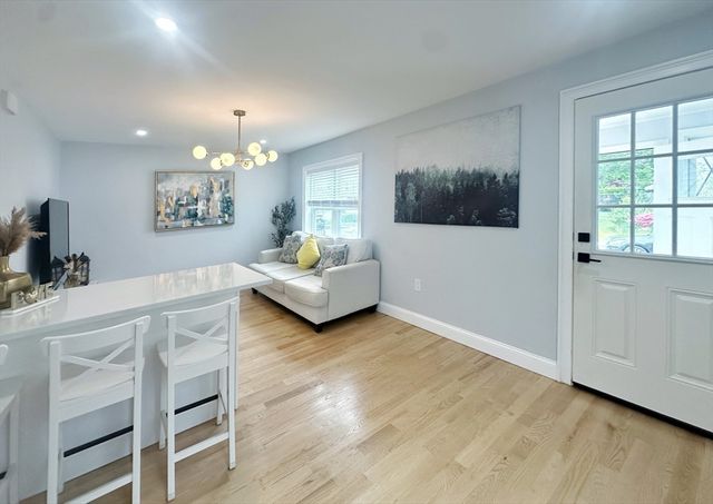 28 Arnold St 28, Quincy, MA 02169