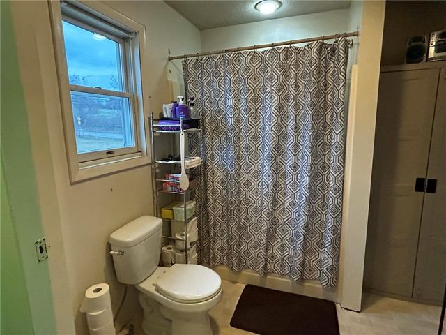 583 Mcclellandtown Rd, Uniontown, PA 15401