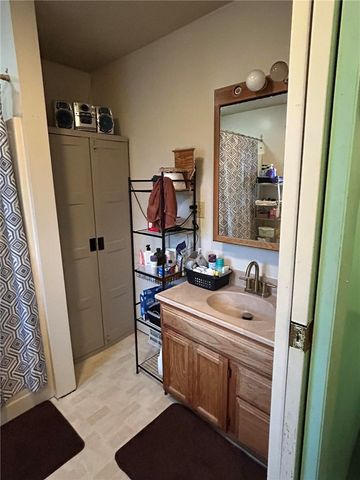 583 Mcclellandtown Rd, Uniontown, PA 15401