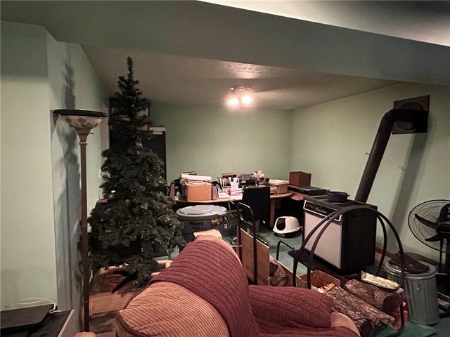 583 Mcclellandtown Rd, Uniontown, PA 15401