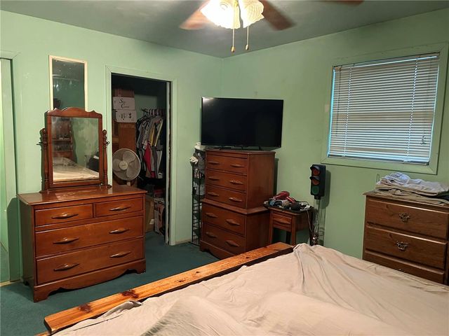 583 Mcclellandtown Rd, Uniontown, PA 15401