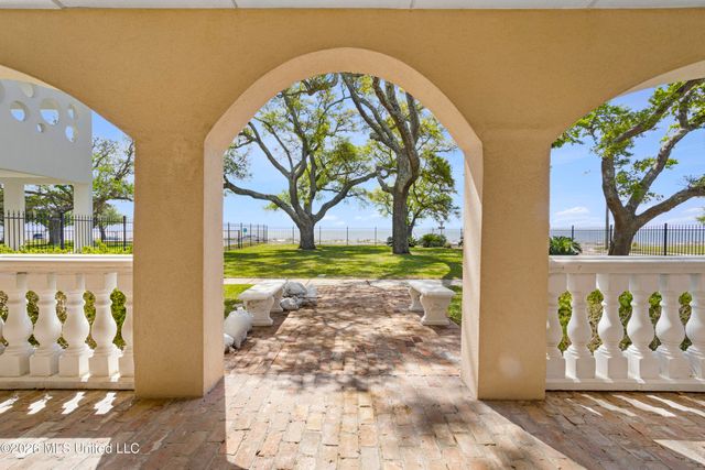 1100 E Beach Boulevard, Long Beach, MS 39560