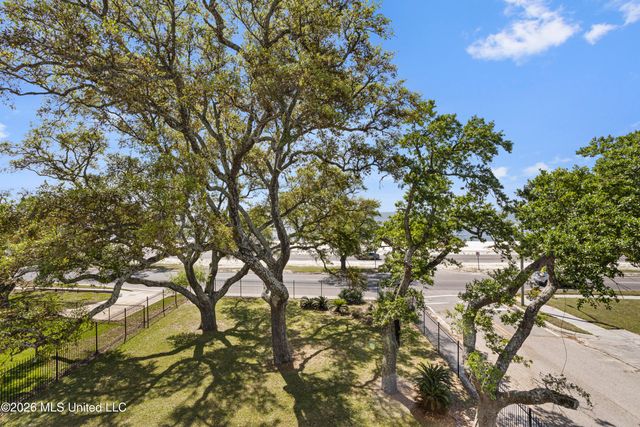 1100 E Beach Boulevard, Long Beach, MS 39560
