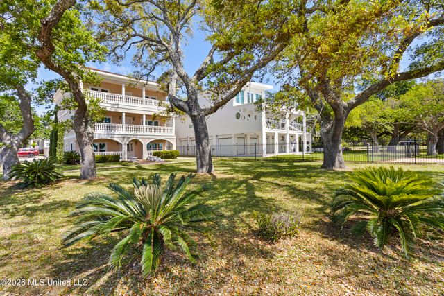 1100 E Beach Boulevard, Long Beach, MS 39560