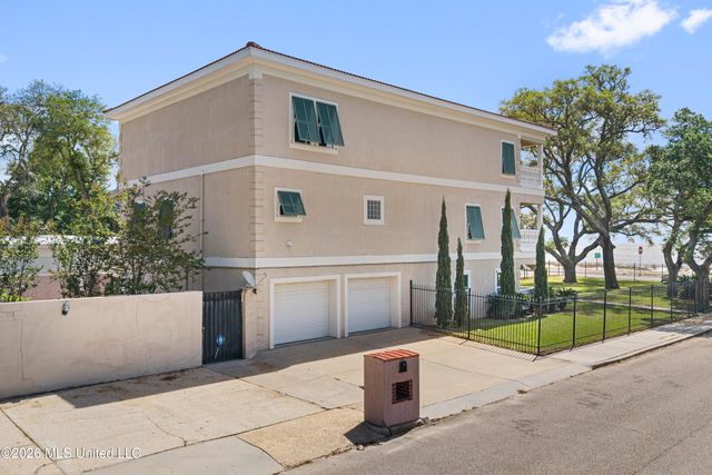 1100 E Beach Boulevard, Long Beach, MS 39560