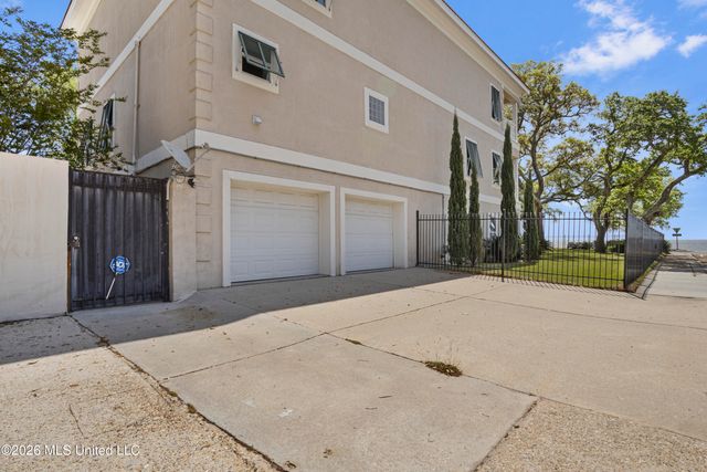 1100 E Beach Boulevard, Long Beach, MS 39560