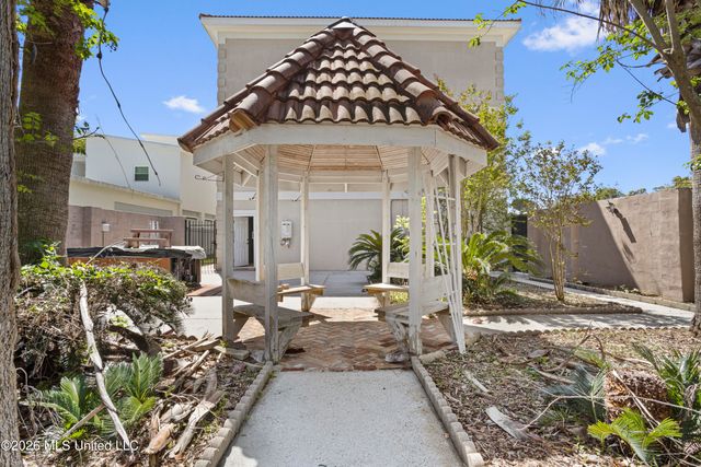 1100 E Beach Boulevard, Long Beach, MS 39560