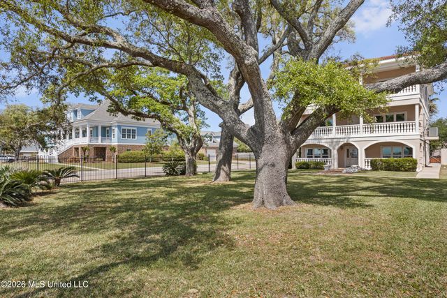 1100 E Beach Boulevard, Long Beach, MS 39560