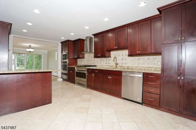 96 Wilson Ave, Wayne Twp., NJ 07470