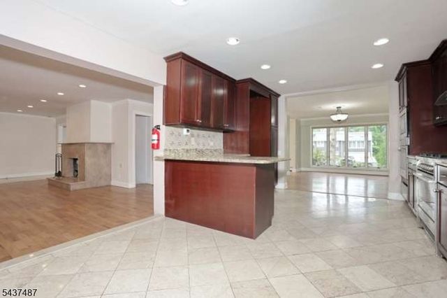 96 Wilson Ave, Wayne Twp., NJ 07470